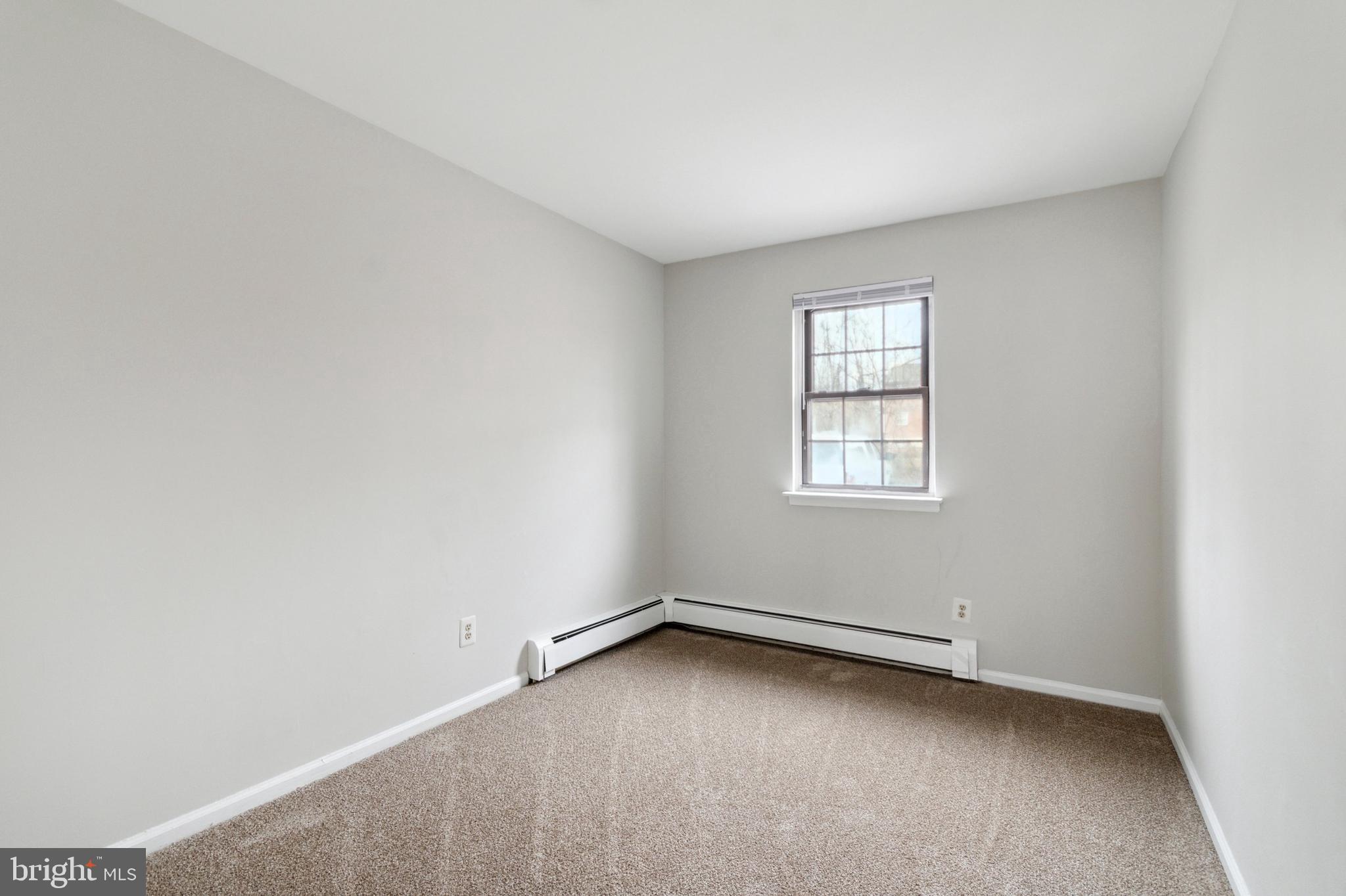 26 Thomas Road Aston, PA 19014 - Photo 6 of 10