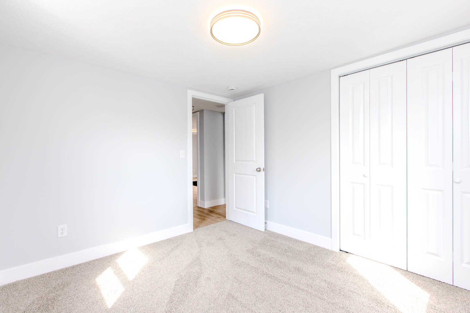 305 East Chestnut Street Hudson, IL 61748 - Photo 12 of 24