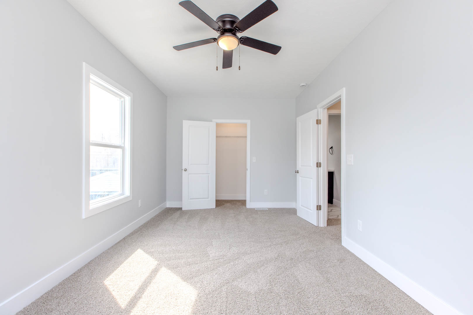 305 East Chestnut Street Hudson, IL 61748 - Photo 18 of 24