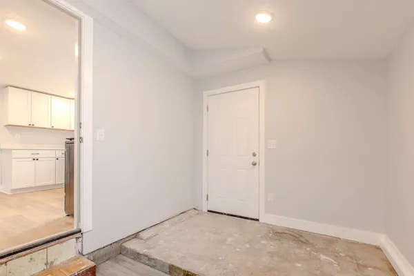 $225,000 | 305 East Chestnut Street, Hudson, IL 61748