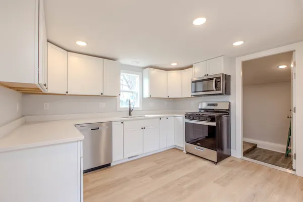 $225,000 | 305 East Chestnut Street, Hudson, IL 61748