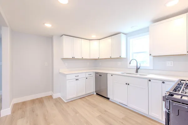 $225,000 | 305 East Chestnut Street, Hudson, IL 61748