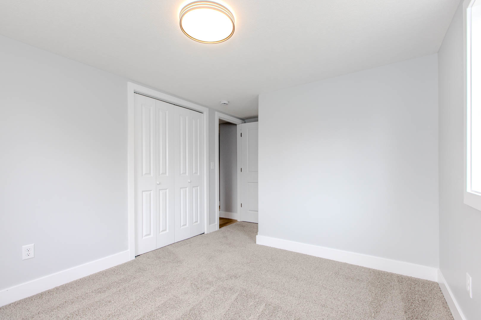 305 East Chestnut Street Hudson, IL 61748 - Photo 10 of 24