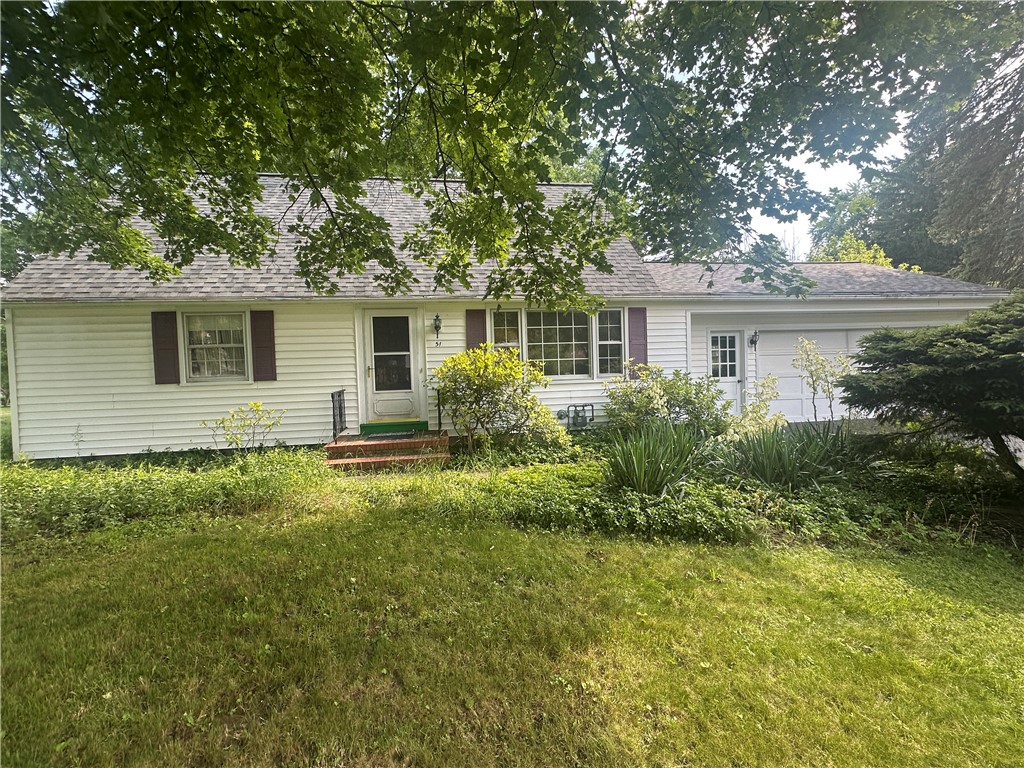 51 Robert Road Penfield, NY 14526 - Photo 1 of 35