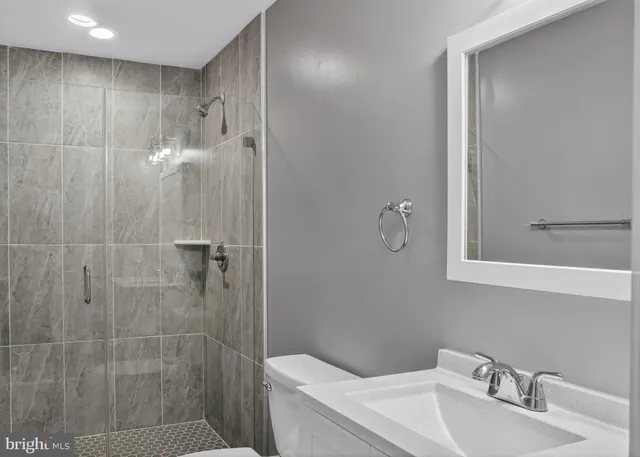 $5,000 | 2917 13th Street Northwest, Washington, DC 20009