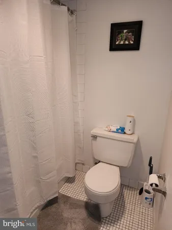 $1,450 | 2059 Huntington Avenue, Unit 702, Alexandria, VA 22303