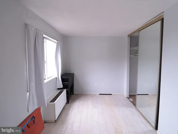 $1,450 | 2059 Huntington Avenue, Unit 702, Alexandria, VA 22303