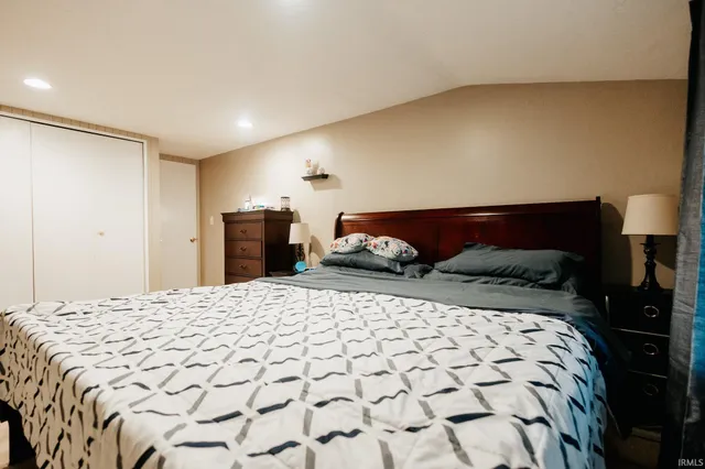 $249,900 | 7601 Eichele Drive, Evansville, IN 47712