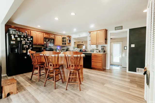 $249,900 | 7601 Eichele Drive, Evansville, IN 47712