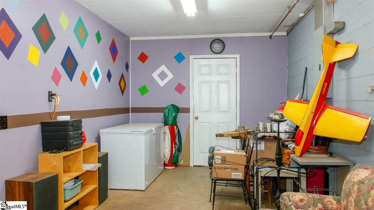 59 Gibson Road Greenville, SC 29617 - Photo 20 of 35 Gallery Image 20