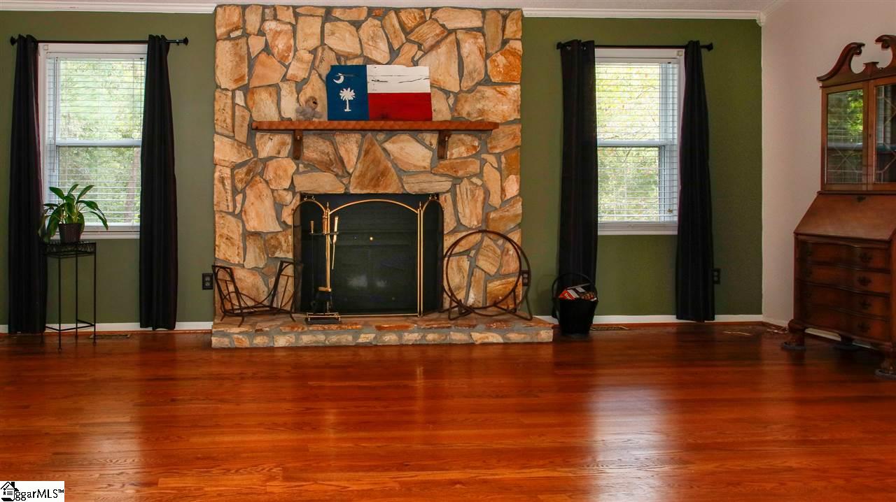 59 Gibson Road Greenville, SC 29617 - Photo 4 of 35 Gallery Image 4