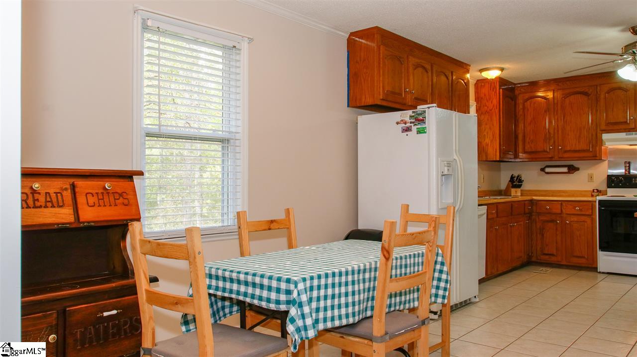 59 Gibson Road Greenville, SC 29617 - Photo 9 of 35 Gallery Image 9