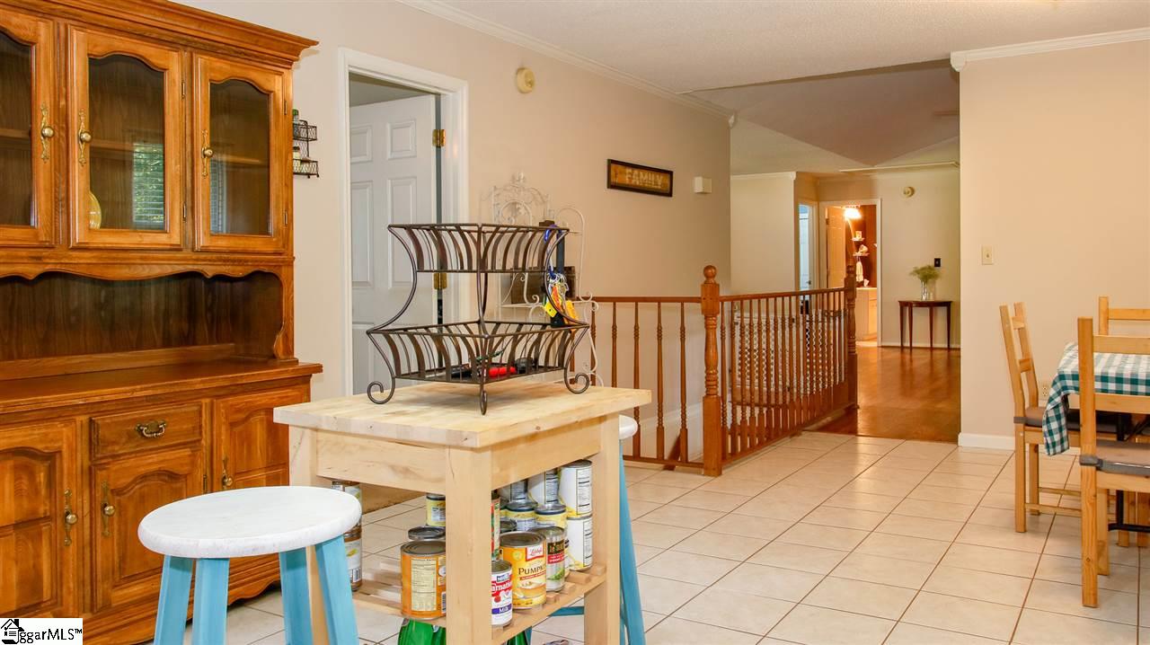 59 Gibson Road Greenville, SC 29617 - Photo 10 of 35 Gallery Image 10