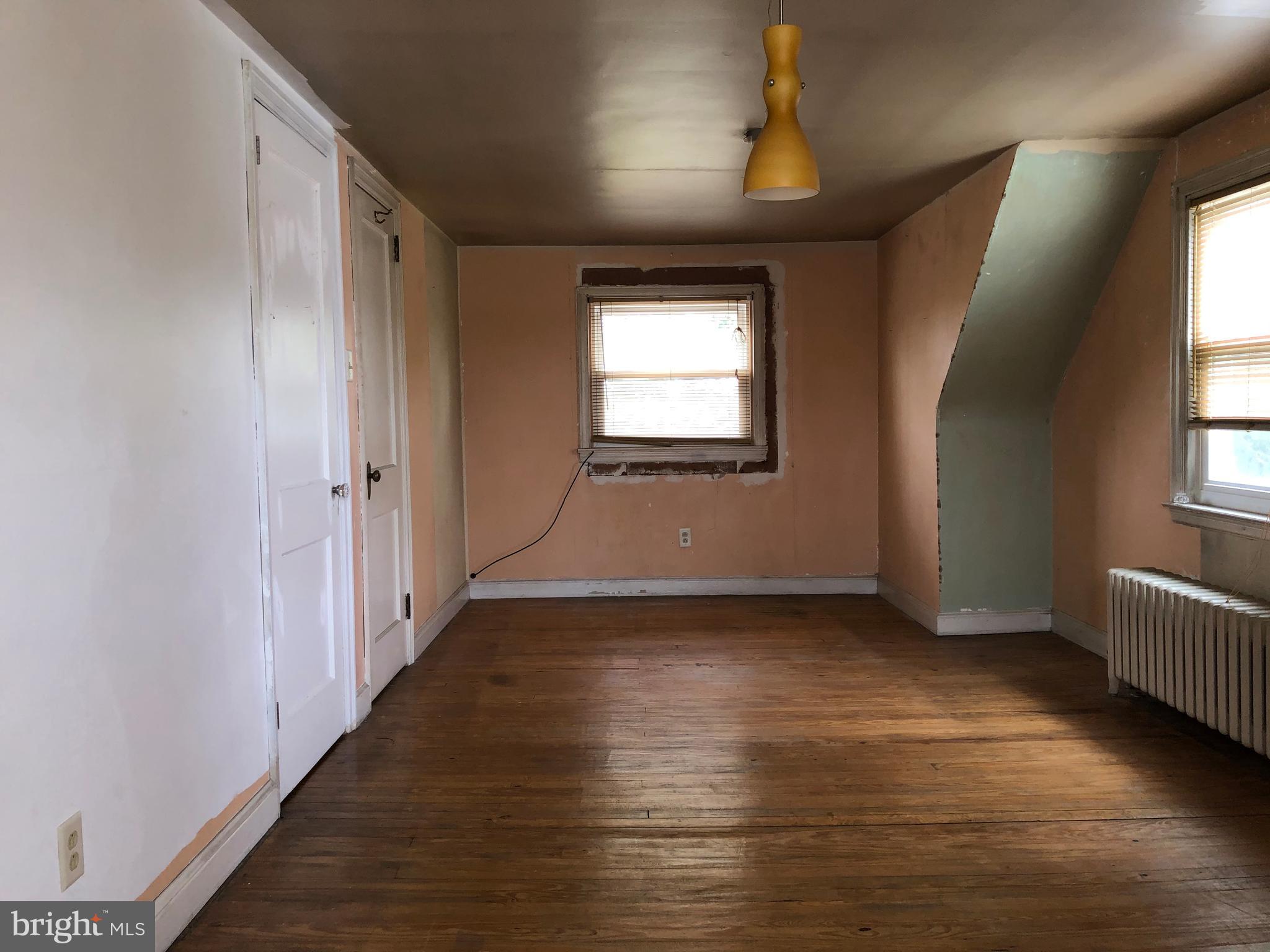 2122 Bernville Road Reading, PA 19601 - Photo 11 of 17