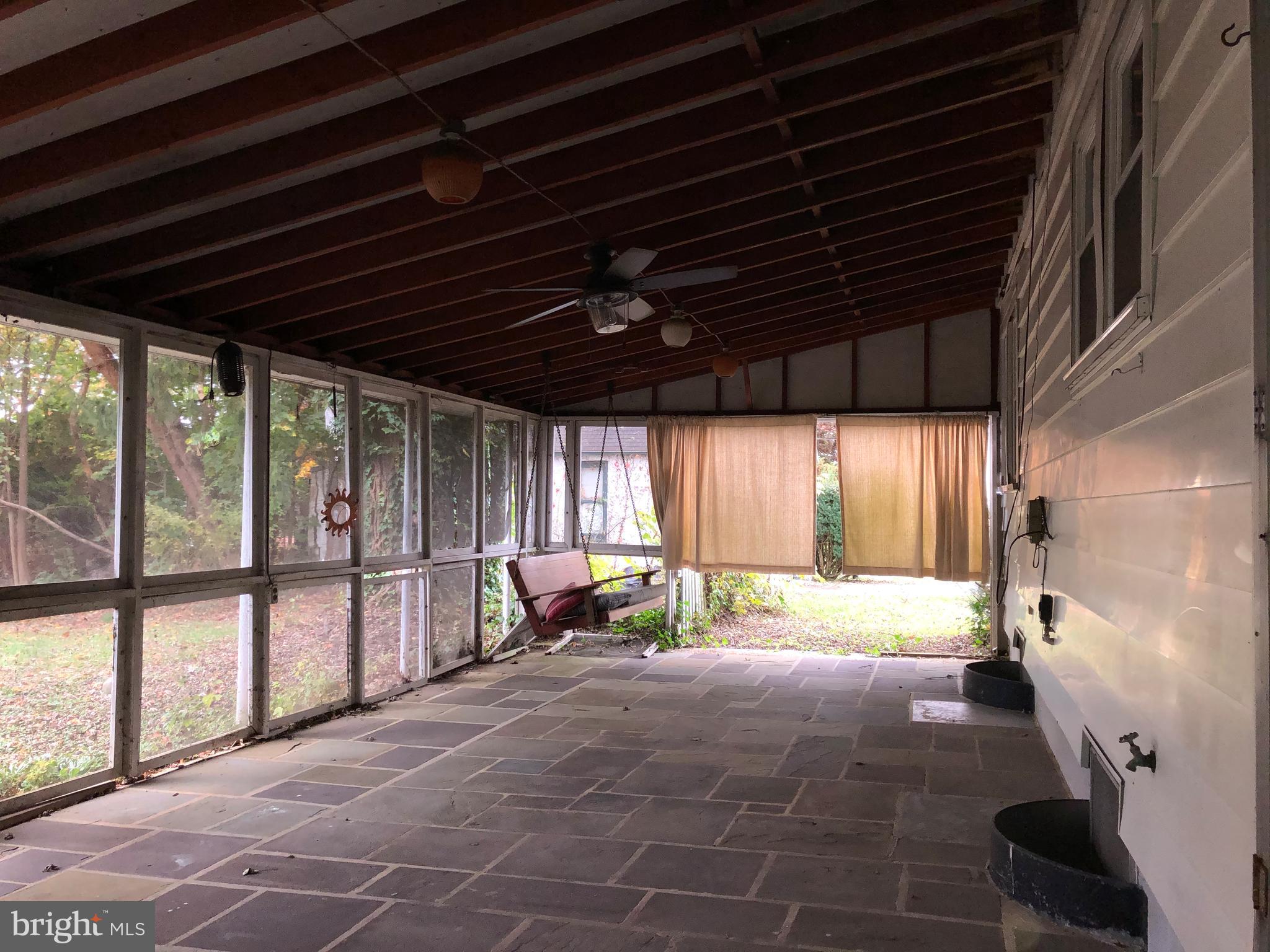 2122 Bernville Road Reading, PA 19601 - Photo 14 of 17