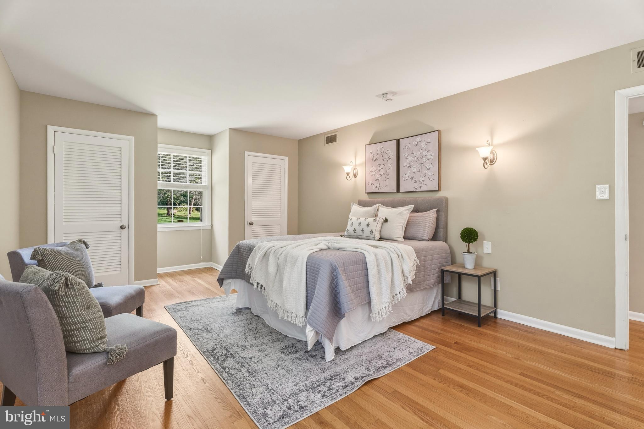 1802 Dulaney Valley Road Lutherville-Timonium, MD 21093 - Photo 23 of 50 Primary 1st Fl Bedroom