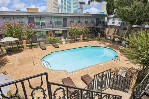 $130,000 | 3131 Southwest Freeway, Unit 46, Houston, TX 77098