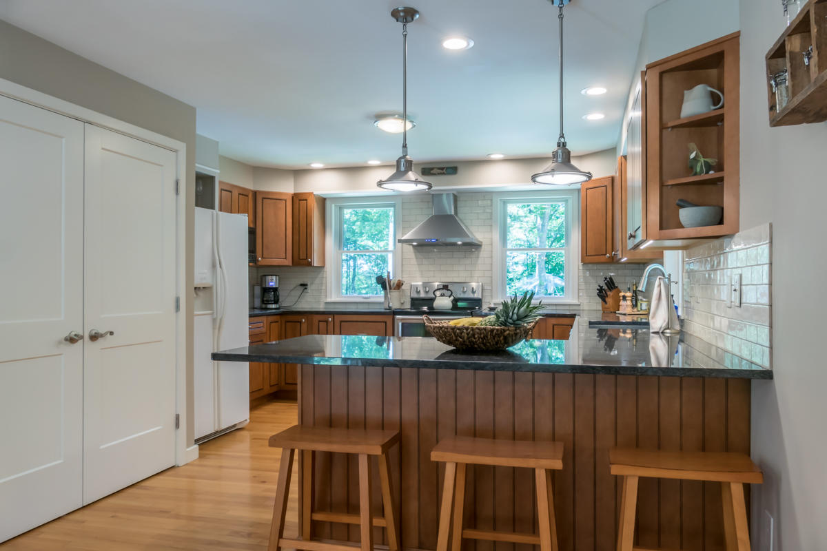 211 Hillside Road Brunswick, ME 04011 - Photo 4 of 42 9-Kitchen1