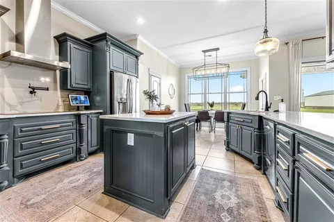 $489,000 | 24000 North Prairie Way, Iowa, LA 70647