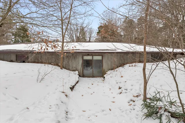 $335,000 | 382 B County Road 2600 North, Mahomet, IL 61853