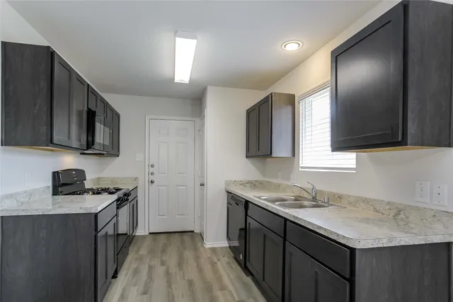 $1,910 | 25714 Hazy Elm Lane, Porter, TX 77365