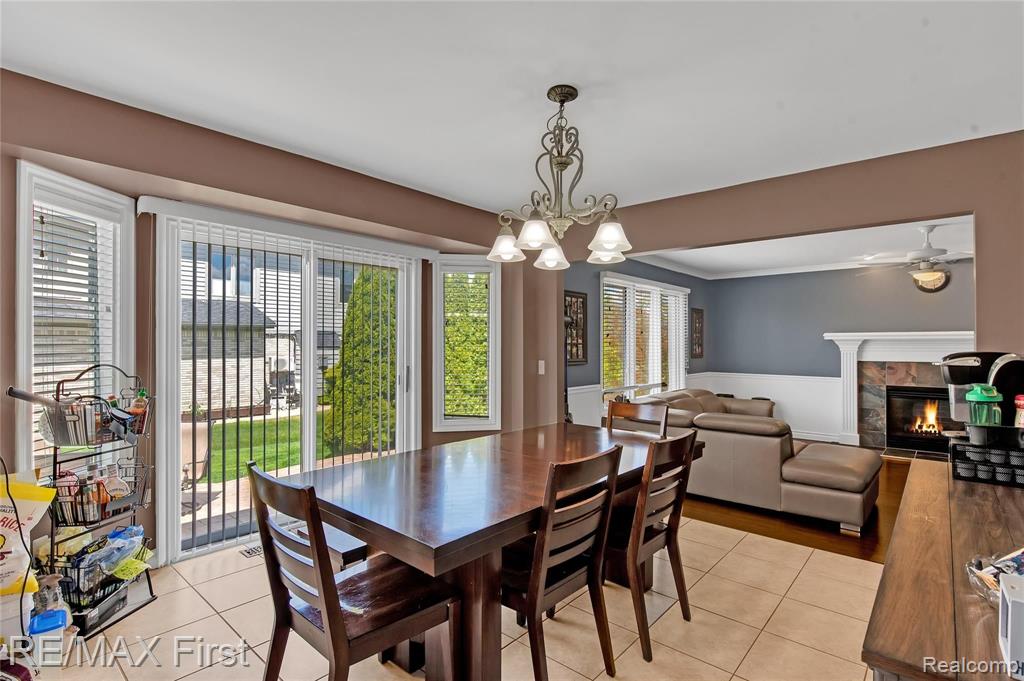 1012 Rochelle Park Drive Rochester Hills, MI 48309 - Photo 19 of 38