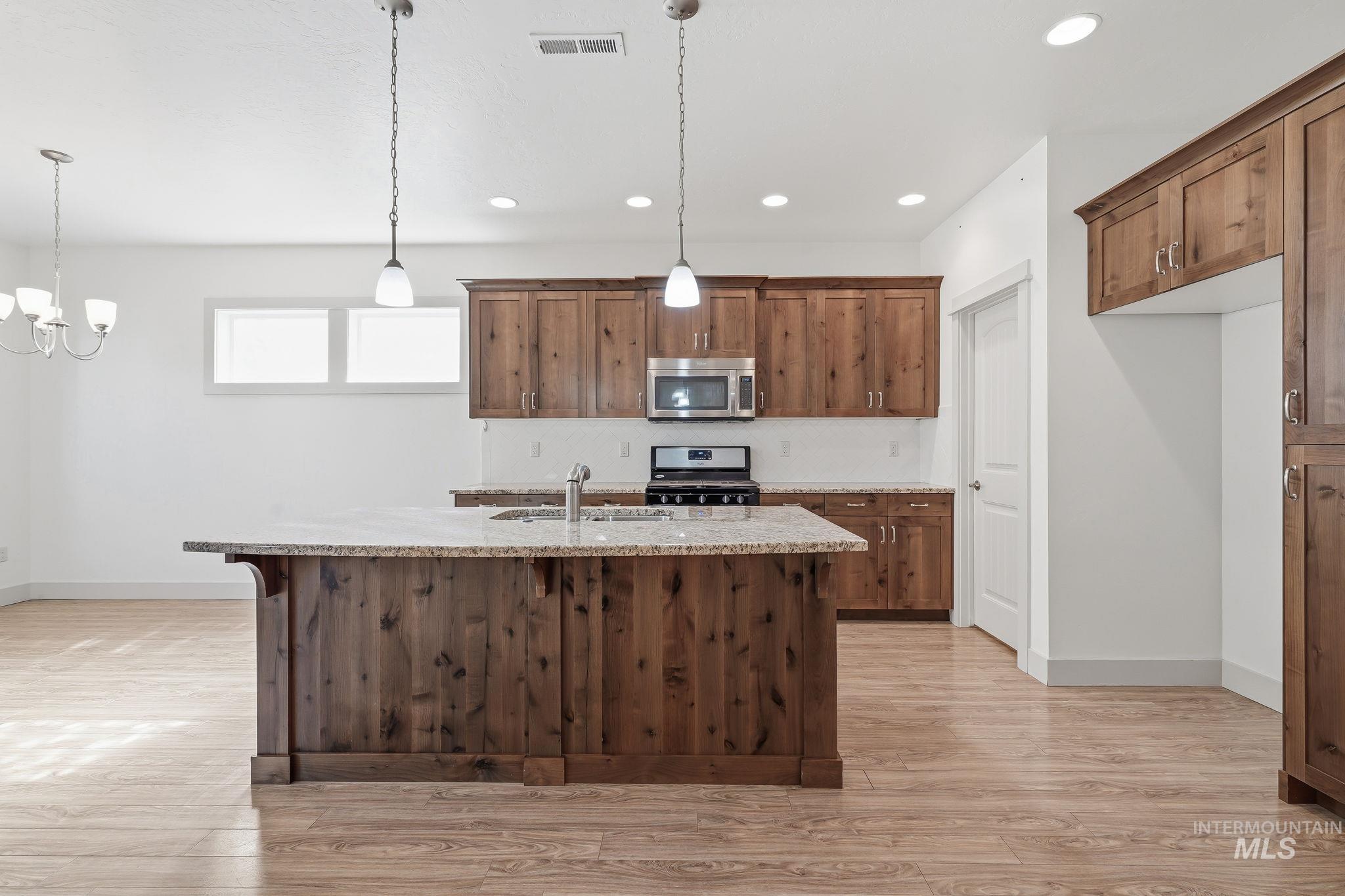 421 South Curtis Road, Unit 9 Boise, ID 83705 - Photo 9 of 50
