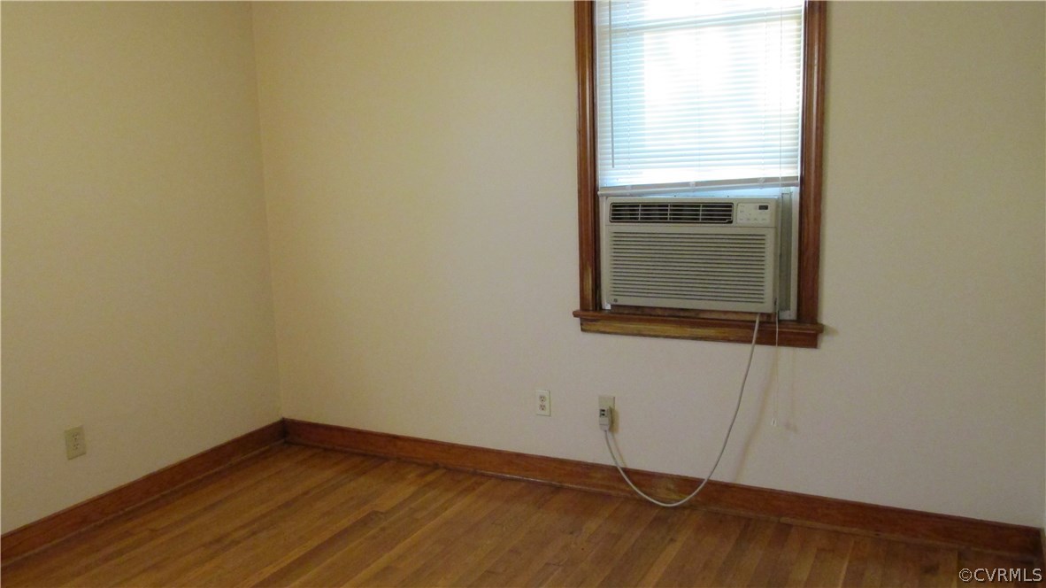 528 Graham Road Petersburg, VA 23805 - Photo 3 of 12 Gallery Image 3