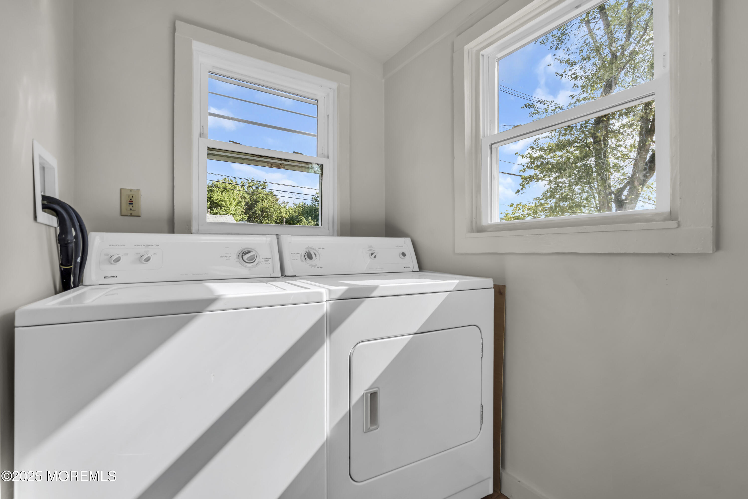 70-72 Jacobstown Road New Egypt, NJ 08533 - Photo 63 of 72 a utility room with dryer and washer