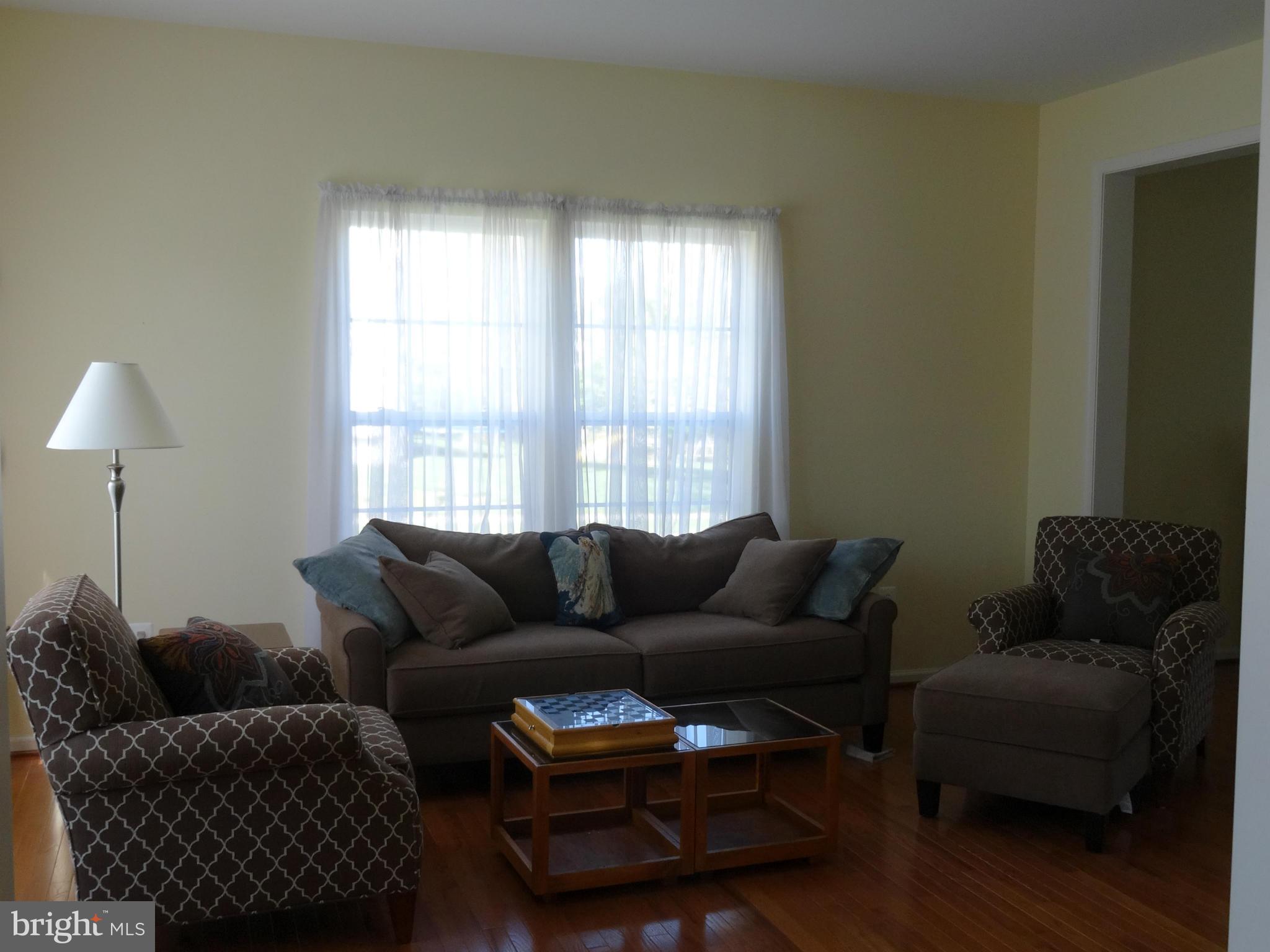 1753 Castle Rock Road Frederick, MD 21701 - Photo 20 of 30 Living Room