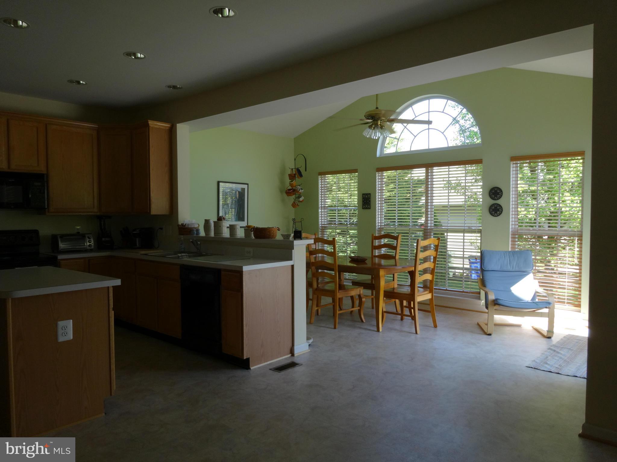 1753 Castle Rock Road Frederick, MD 21701 - Photo 10 of 30 BRIGHT SUNNY MORNING ROOM