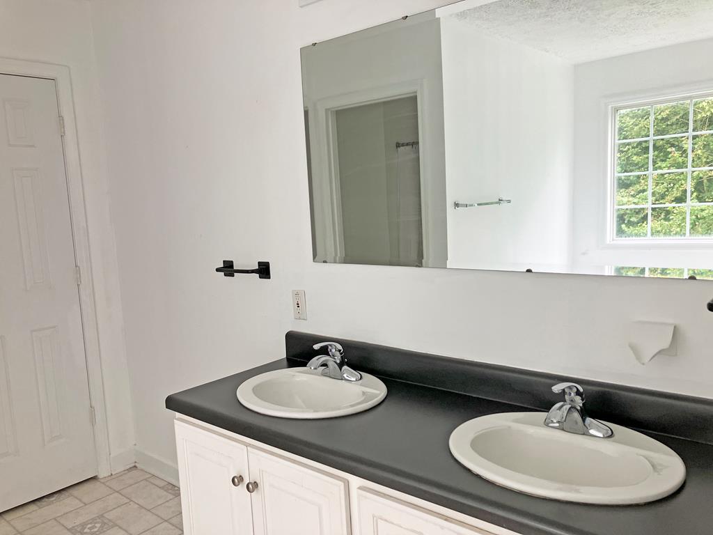 1322 Tuggle Road Farmville, VA 23901 - Photo 10 of 19 Gallery Image 10
