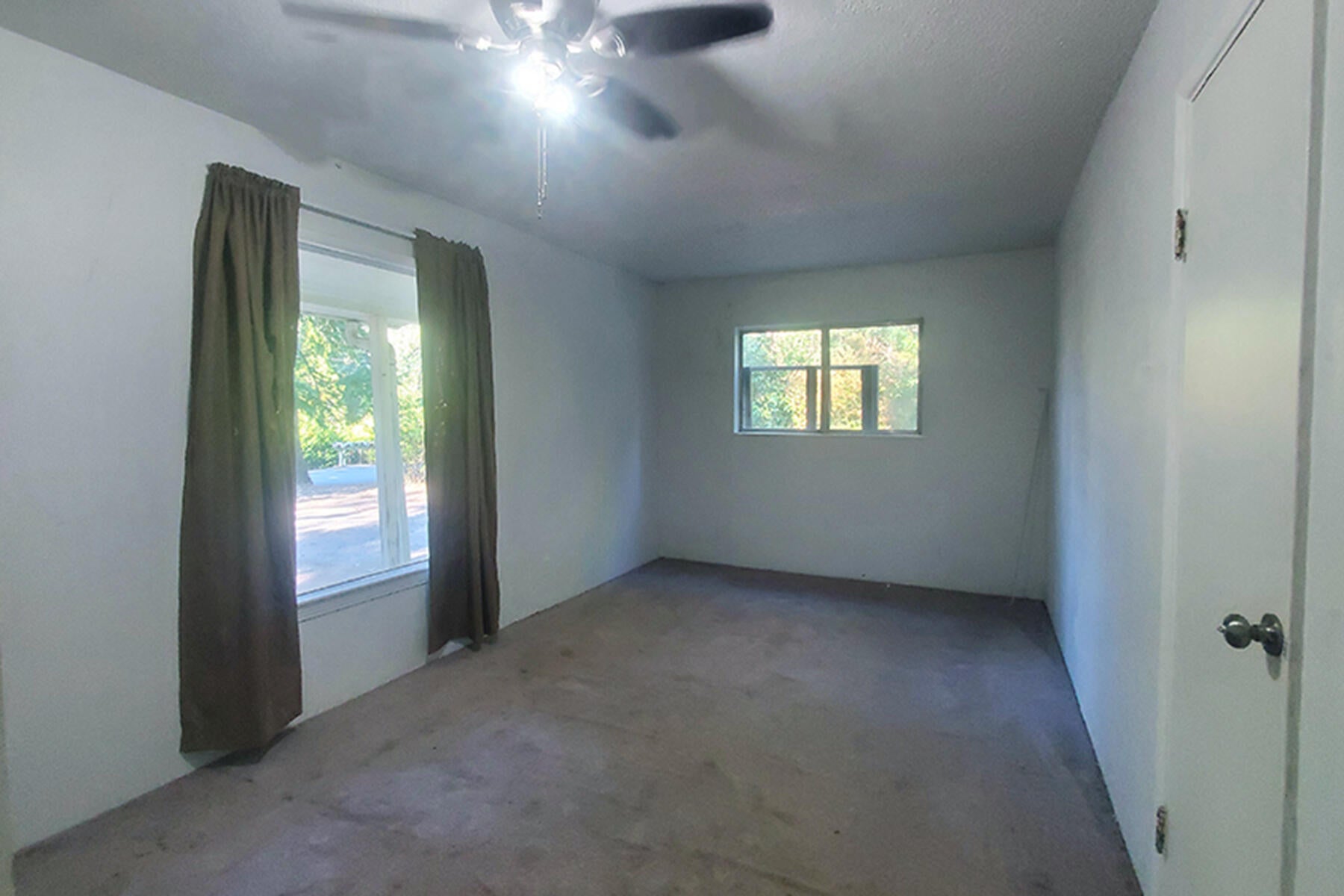 3801-3831 Almar Road Grants Pass, OR 97527 - Photo 28 of 38 3831 Almar 11 bed 1