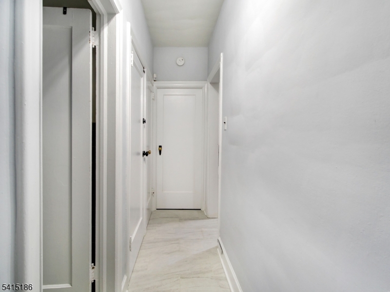 2047 Gless Avenue Union, NJ 07083 - Photo 15 of 25