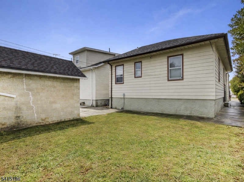 2047 Gless Avenue Union, NJ 07083 - Photo 23 of 25