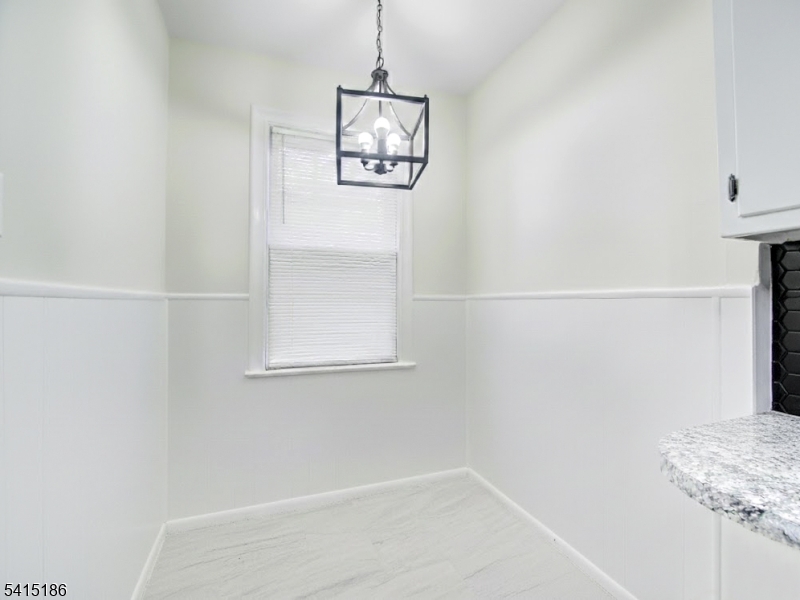 2047 Gless Avenue Union, NJ 07083 - Photo 9 of 25