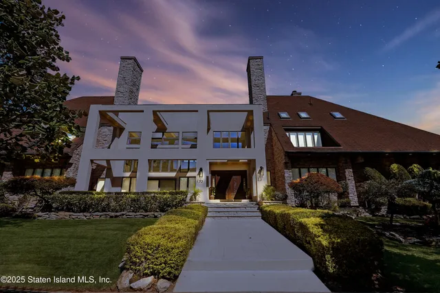 $1,999,999 | Undisclosed Address | Tottenville