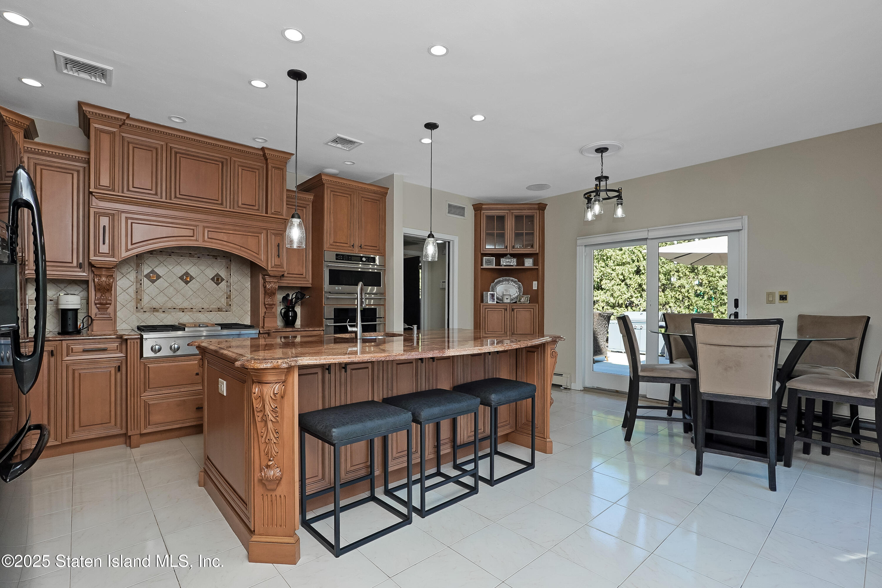 Undisclosed Address Staten Island, NY 10307 - Photo 19 of 72 (19) KITCHEN