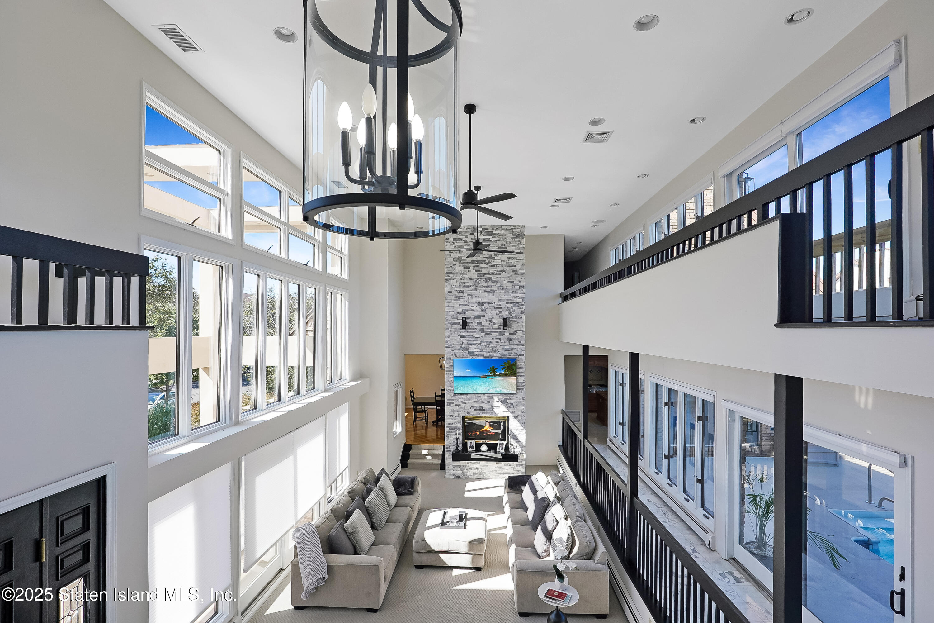 Undisclosed Address Staten Island, NY 10307 - Photo 28 of 72 (28)