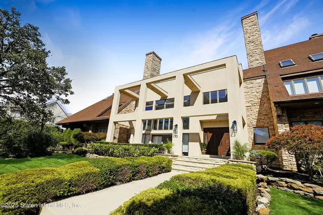 $1,999,999 | Undisclosed Address | Tottenville