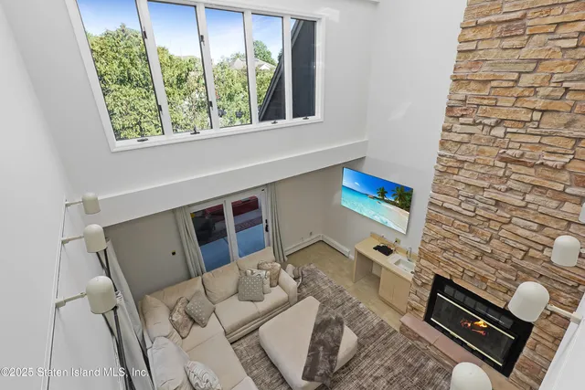 $1,999,999 | Undisclosed Address | Tottenville