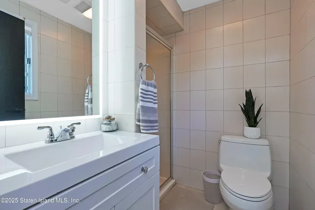 $1,999,999 | Undisclosed Address | Tottenville