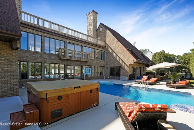 $1,999,999 | Undisclosed Address | Tottenville