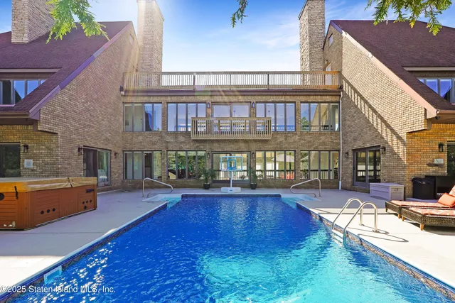 $1,999,999 | Undisclosed Address | Tottenville