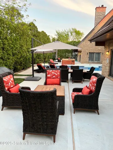 $1,999,999 | Undisclosed Address | Tottenville