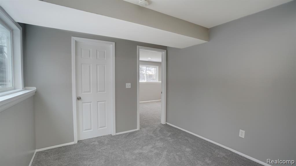 6621 Fleming Road Flint, MI 48504 - Photo 19 of 24