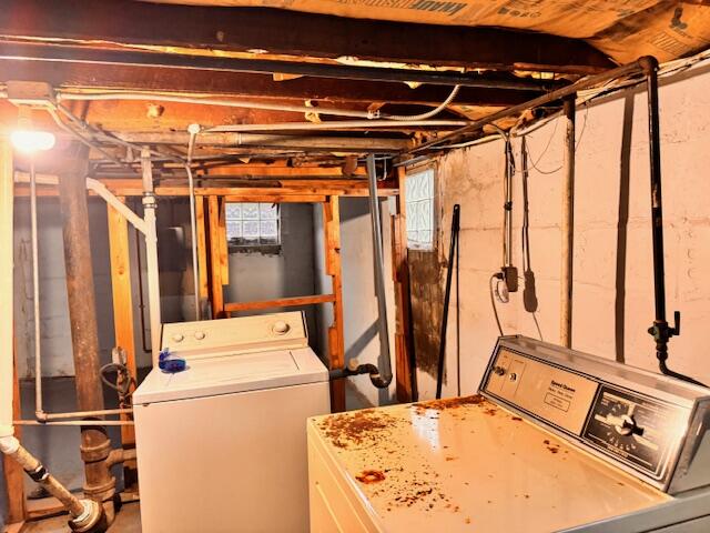 3905 Madison Street Gary, IN 46408 - Photo 14 of 16 640x480