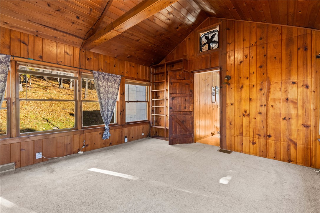 7654 West Hall Road Bristol, NY 14424 - Photo 16 of 39 BACK LIVING AREA