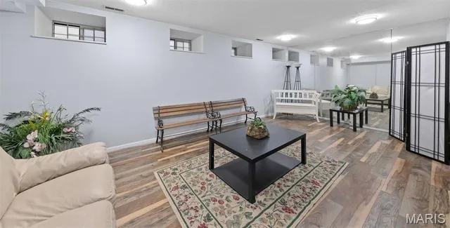 $229,000 | 4319 Lindell Boulevard, Unit A, St. Louis, MO 63108