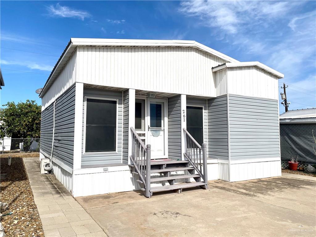 261 Ash Street Mission, TX 78572 - Photo 1 of 22